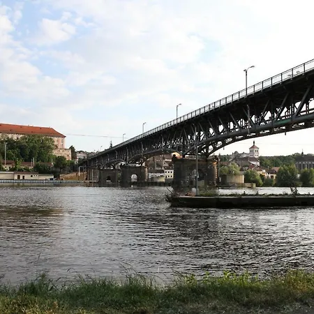 Pod Rozhlednou Apartment Roudnice nad Labem